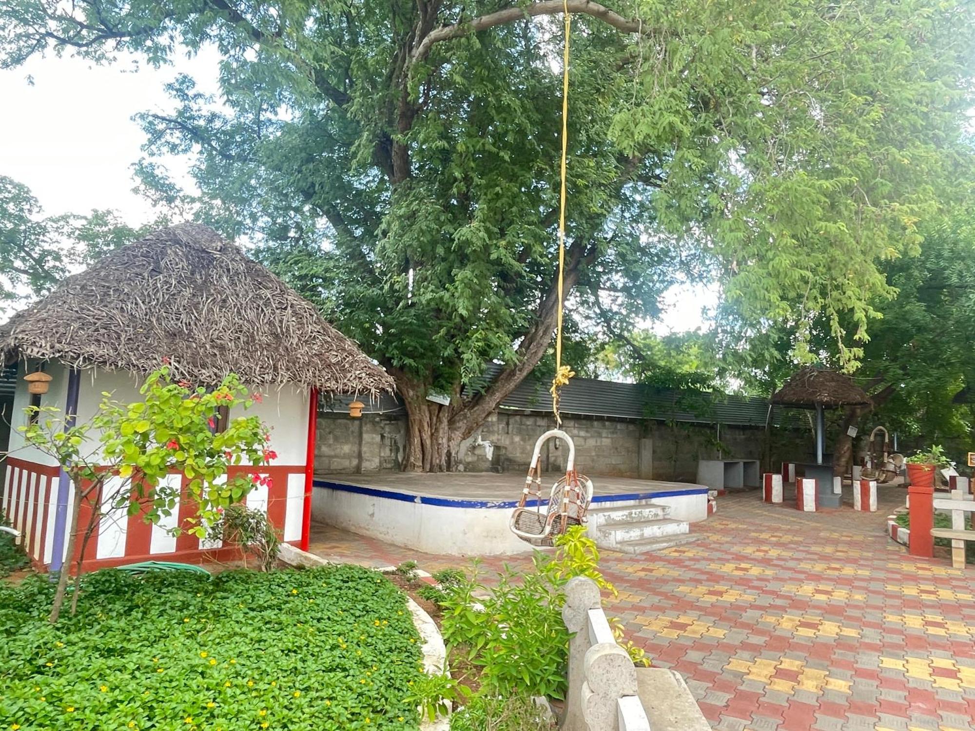 Chola Heritage Resort Kāraikkudi Buitenkant foto