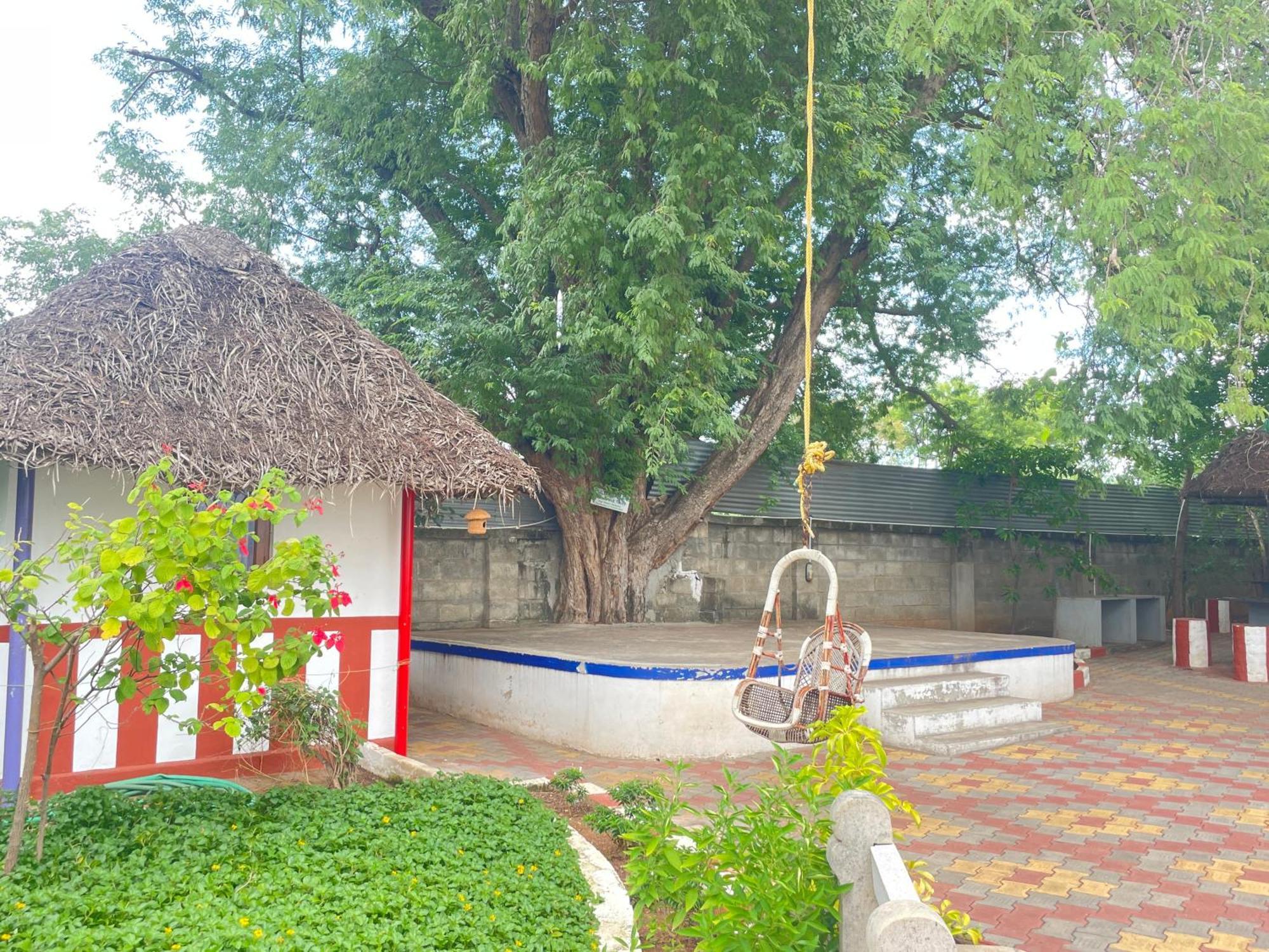 Chola Heritage Resort Kāraikkudi Buitenkant foto