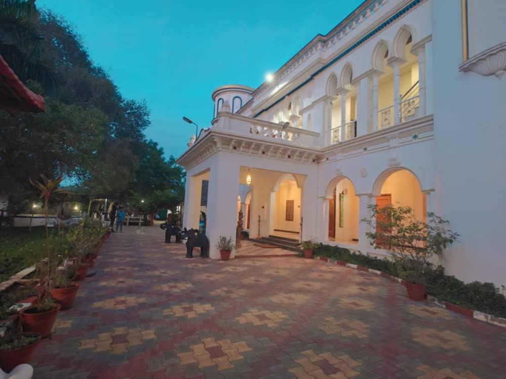 Chola Heritage Resort Kāraikkudi Buitenkant foto